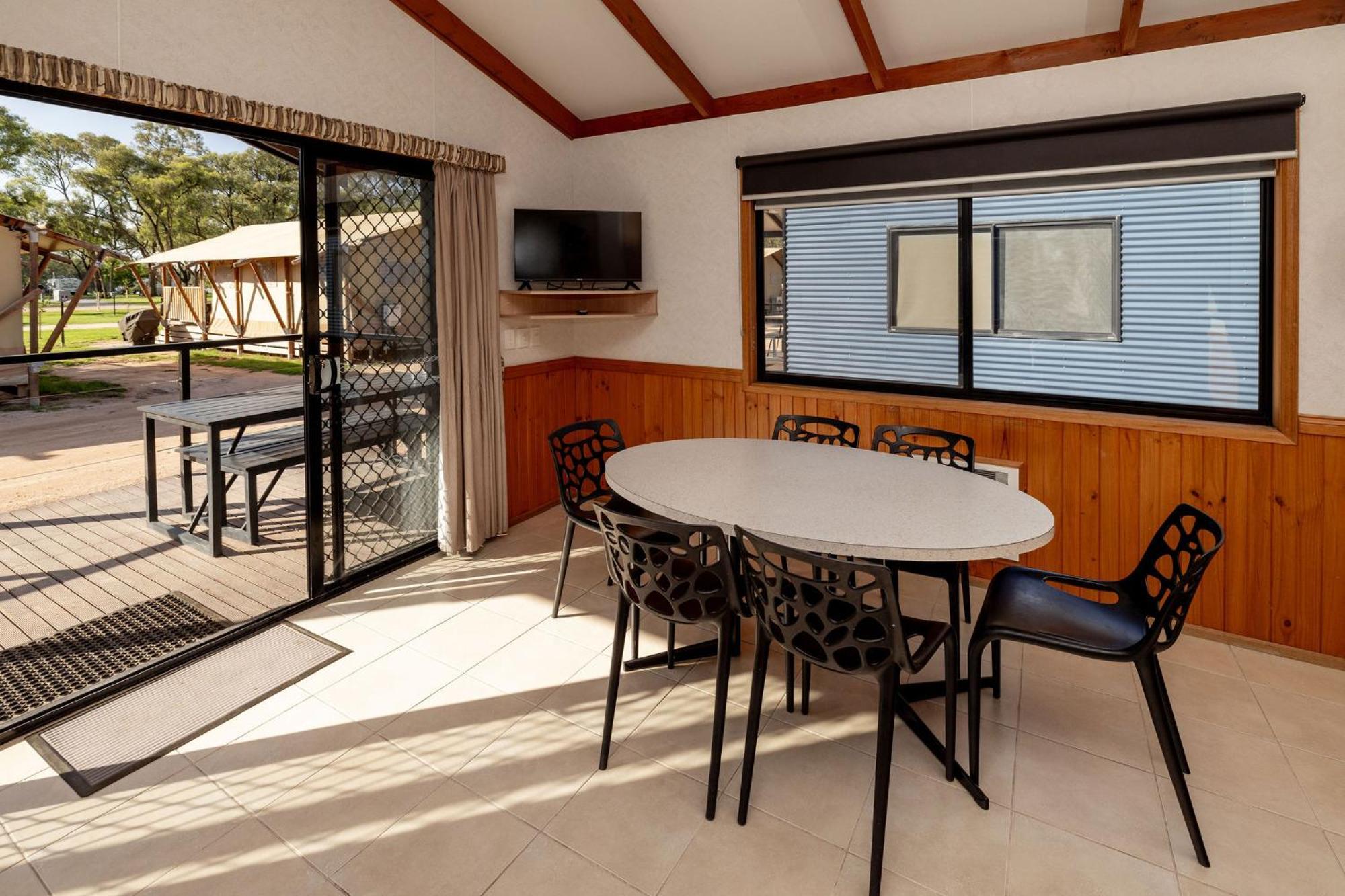 BIG4 Renmark Riverfront Holiday Park Eksteriør billede