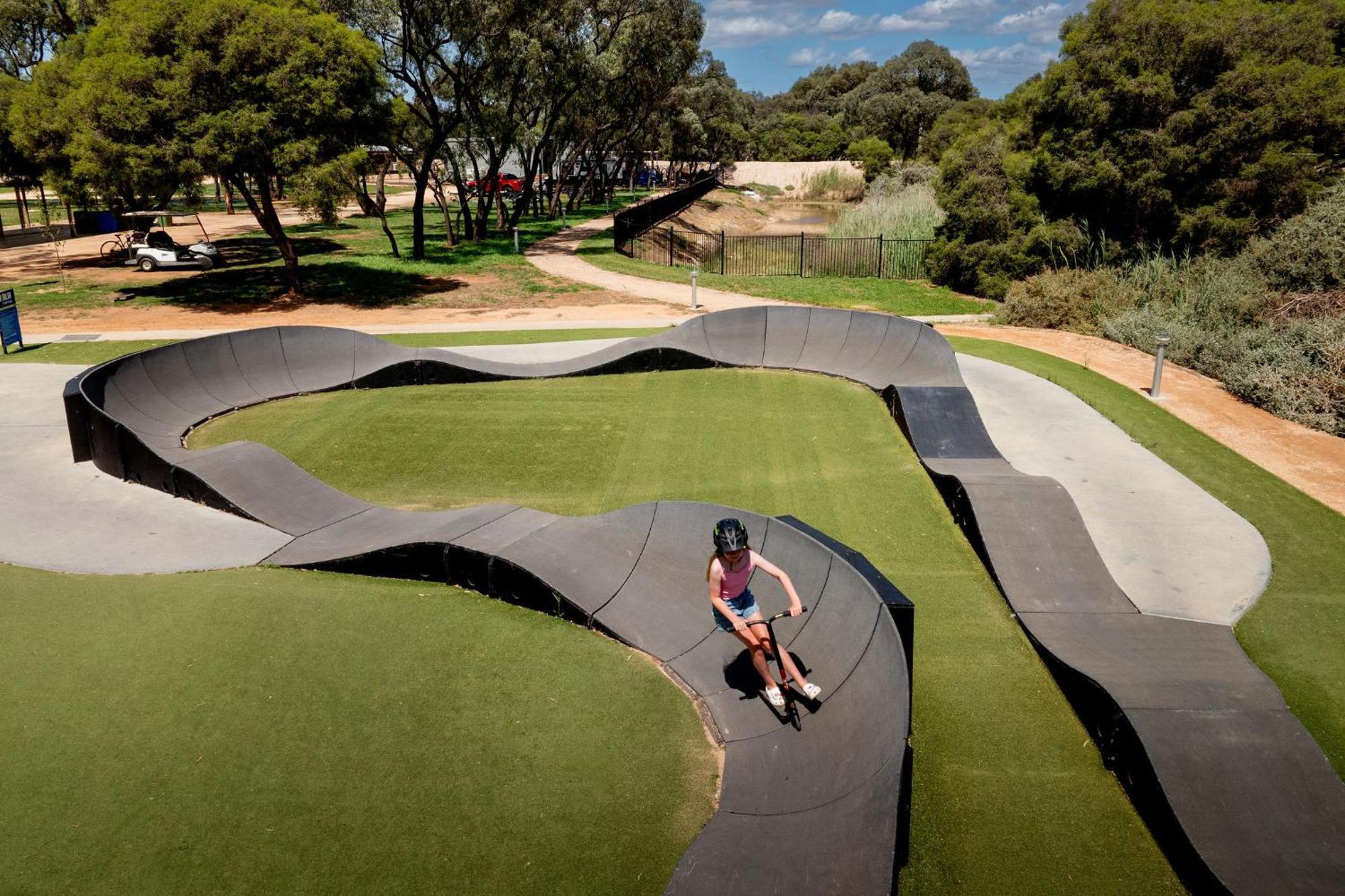 BIG4 Renmark Riverfront Holiday Park Eksteriør billede