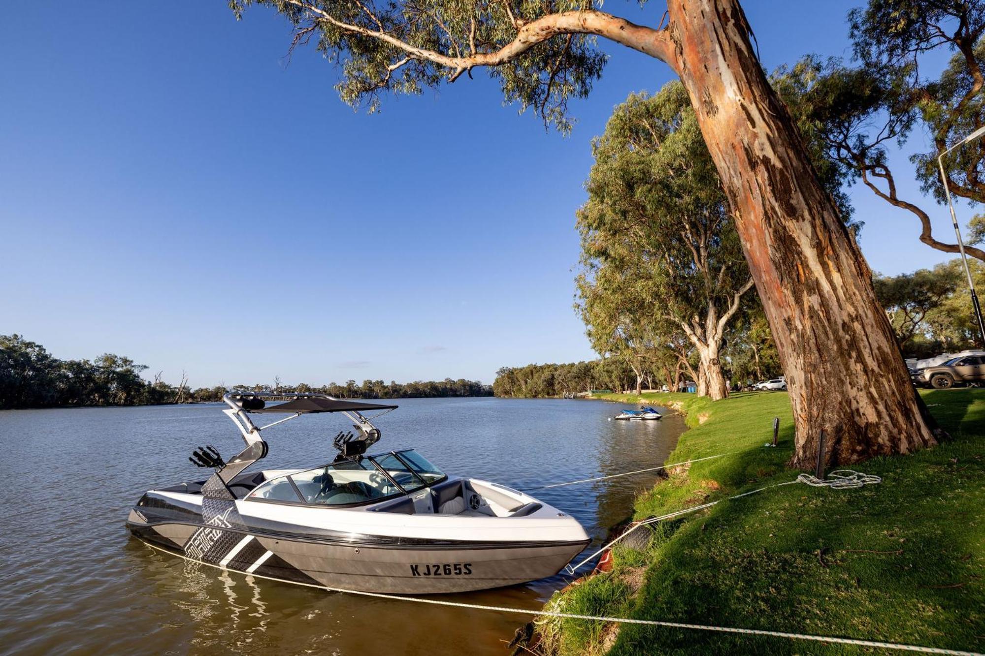 BIG4 Renmark Riverfront Holiday Park Eksteriør billede